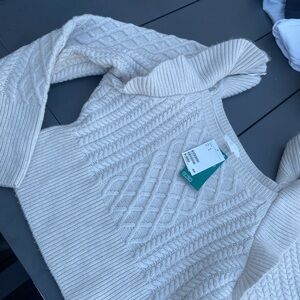 H&M knit beige winter sweater NEW WITH TAGS